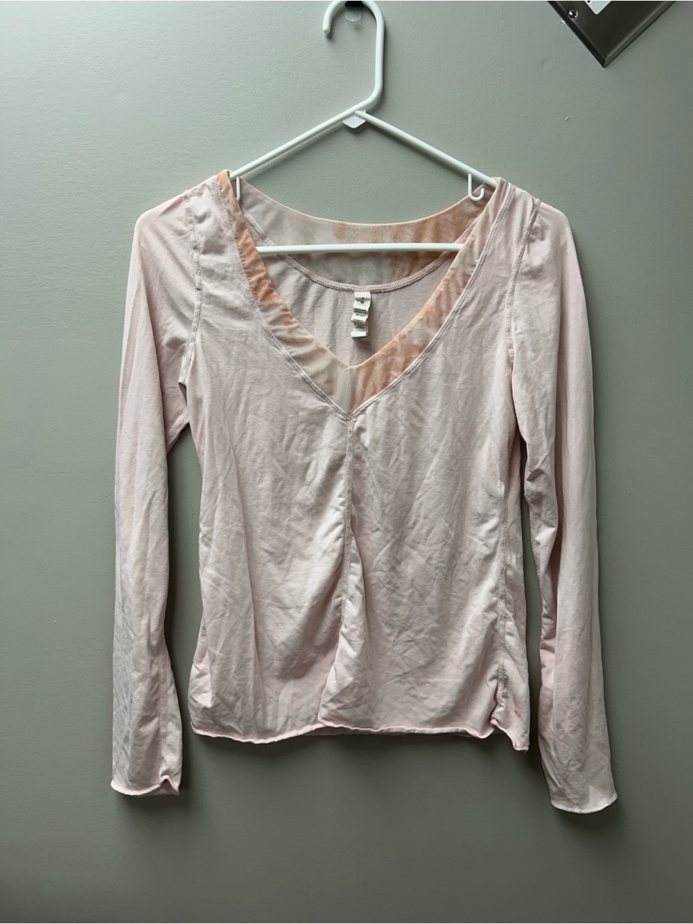 Lululemon Women’s Pink Long Sleeve V-Neck w/ Mesh Top